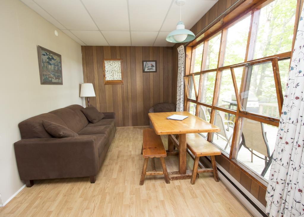 The Pines Cottage Resort Oxtongue Lake Zewnętrze zdjęcie